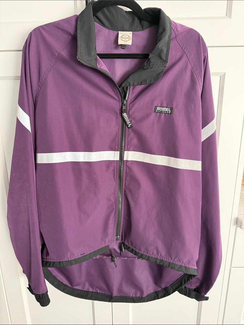 Running room Plum  Women's Windbreaker Jacket with Reflective Stripe